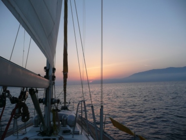 Sonnenaufgang in der Strasse von Patras 